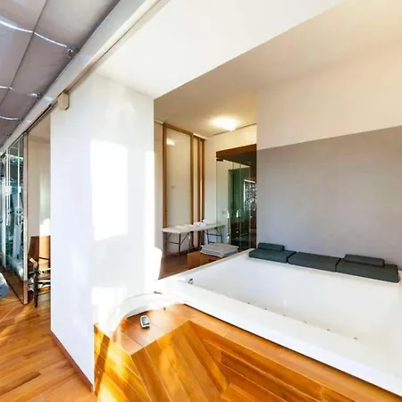 Luxury 4 Bedroom Apartman Milánó